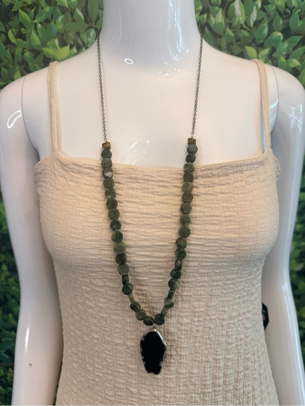 BELJOY Green Aventurine / Jade Stone Beaded Long Necklace with Black Agate Geod